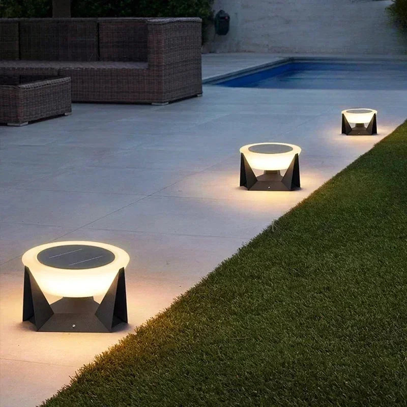 Outdoor Villa Pillar Decorative Courtyard Lawn Lamp