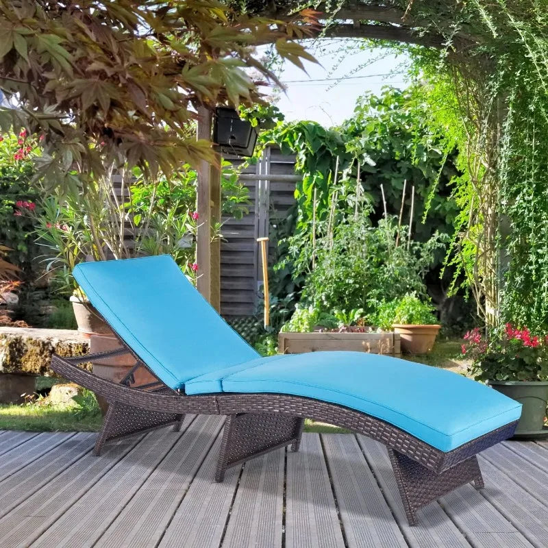 Wicker Chaise Lounge Chair