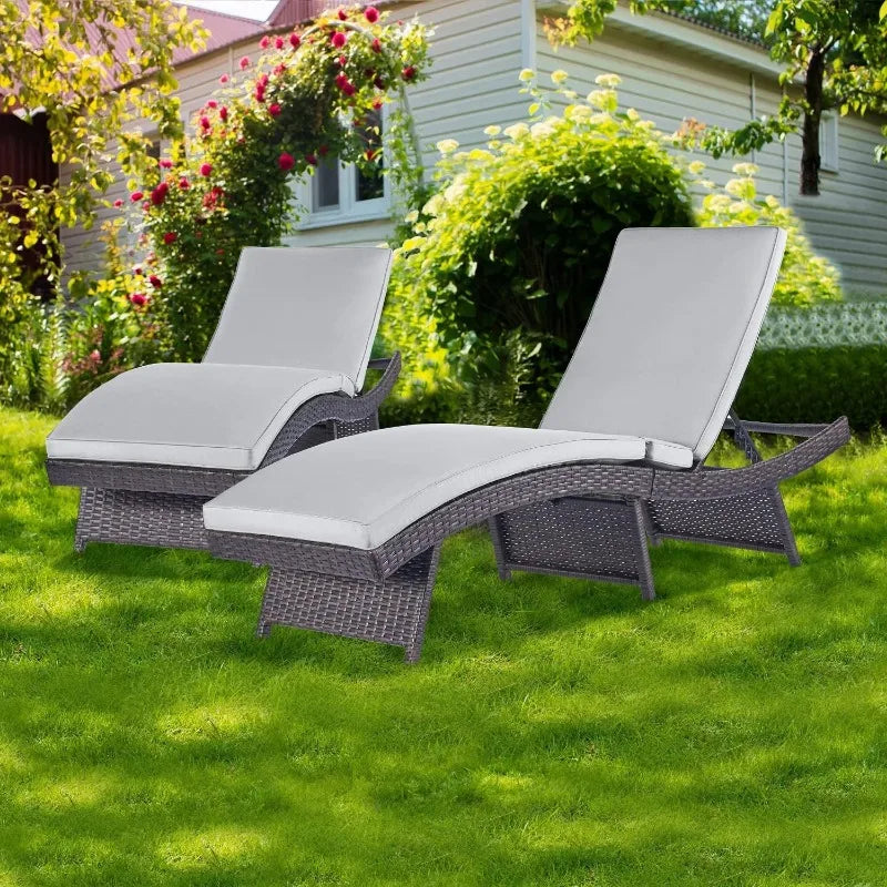 Wicker Chaise Lounge Chair