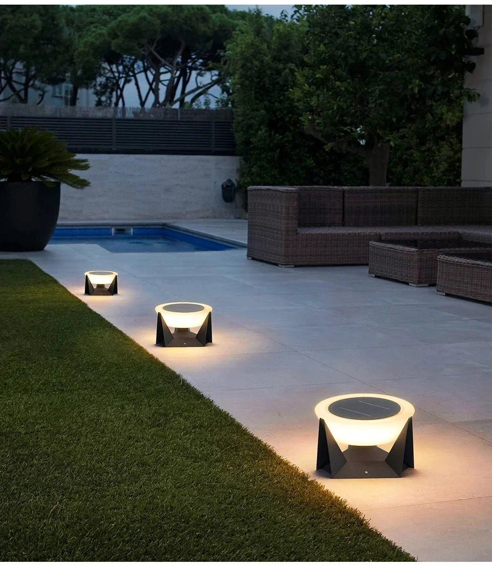 Outdoor Villa Pillar Decorative Courtyard Lawn Lamp